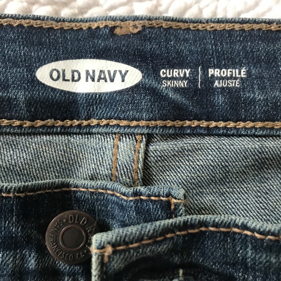 NEW OLD NAVY CURVY SKINNY  JEANS. size 12 38" L - Picture 3 of 5